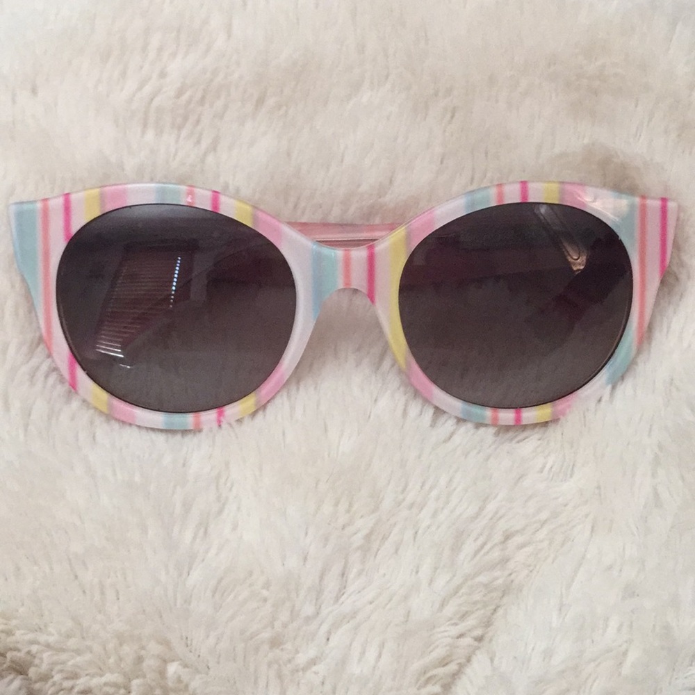 Kate Spade ♠️ NWOT Hello Sunshine sunglasses 🎀💕